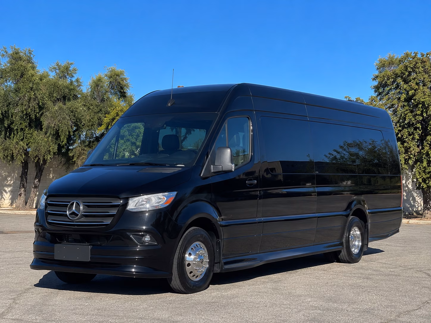 find the perfect transportation for your next corporate event 4